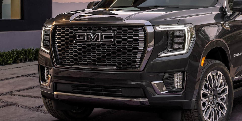 Front Grilles of the 2024 GMC Yukon Denali.