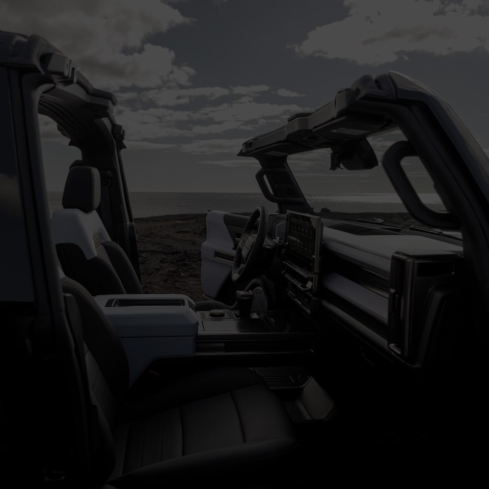 hummer-ev-suv-gal-1920x1920-25PGHMS00014-multiply-70opac-dark.jpg