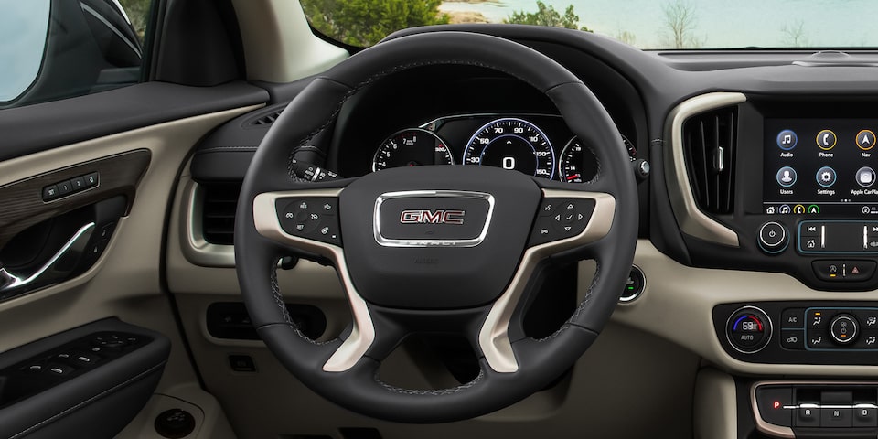 Volant chauffant du GMC Terrain Denali 2024.