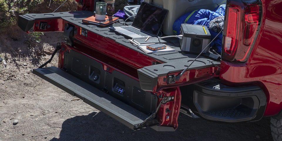 Close-up of the High-Strength Steel Bed of the Sierra 1500 Pickup Truck