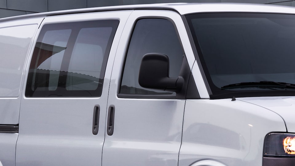 2020 GMC Savana Cargo Van | Features | GMC Canada