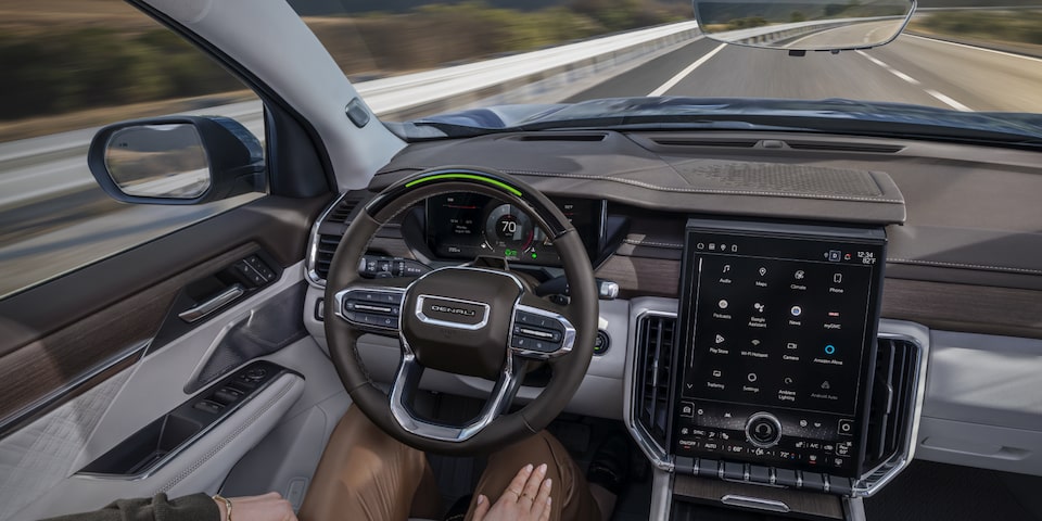 Driver's view of the Super Cruise technology in action of the 2025 GMC Acadia Denali.